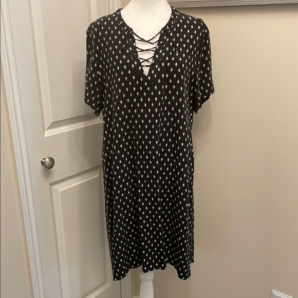 Old Navy Black and White Midi Dress with Plunge Neckline Large EUC - Picture 1 of 12